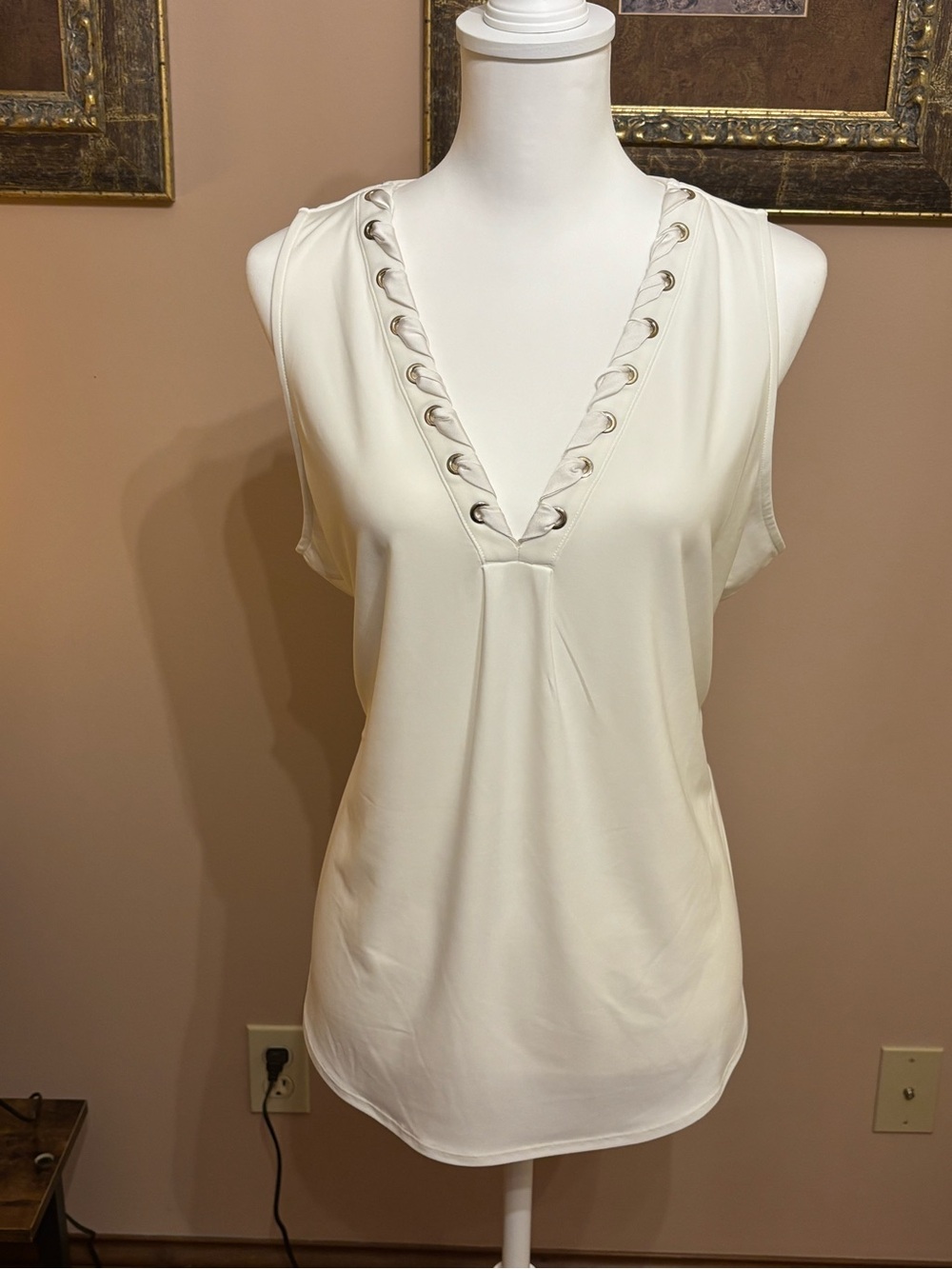 White House Black Market Ivory Lace-Up V-Neck Sleeveless Blouse